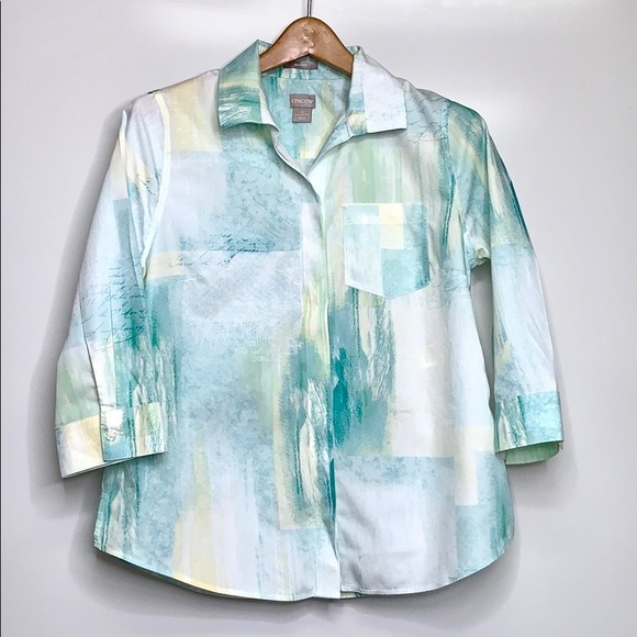 CHICOS Watercolor Print No Iron Pocket Button Top - Picture 2 of 9